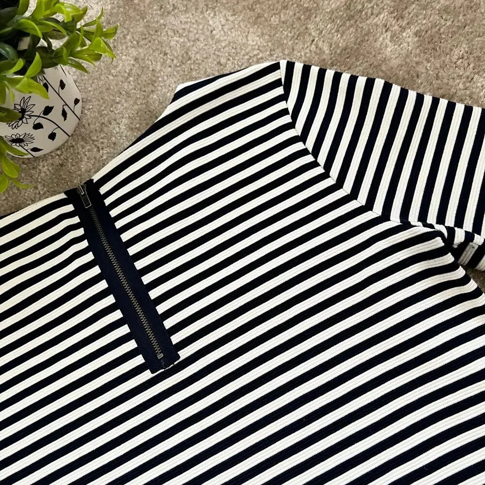 Madewell Navy Blue & Off-White Striped 3/4 Sleeve Textured Top Size: Medium